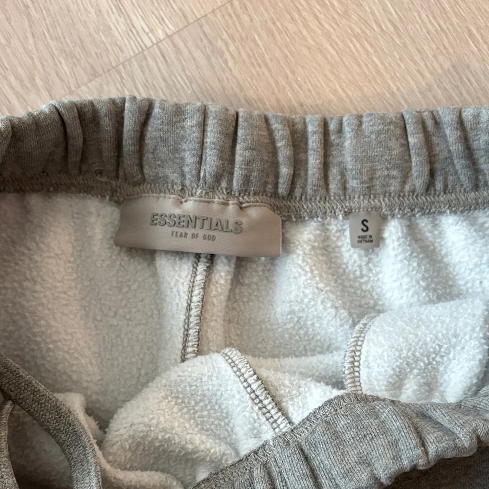 Essentials Athletic Gray Men's Shorts - Picture 4 of 4